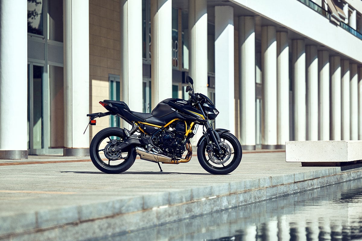 カワサキの新スーパーネイキッド「Z650 S」