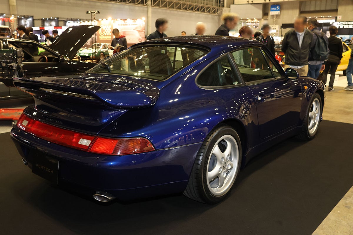 ポルテックが展示した1995年式の“993”型ポルシェ「911カレラ」