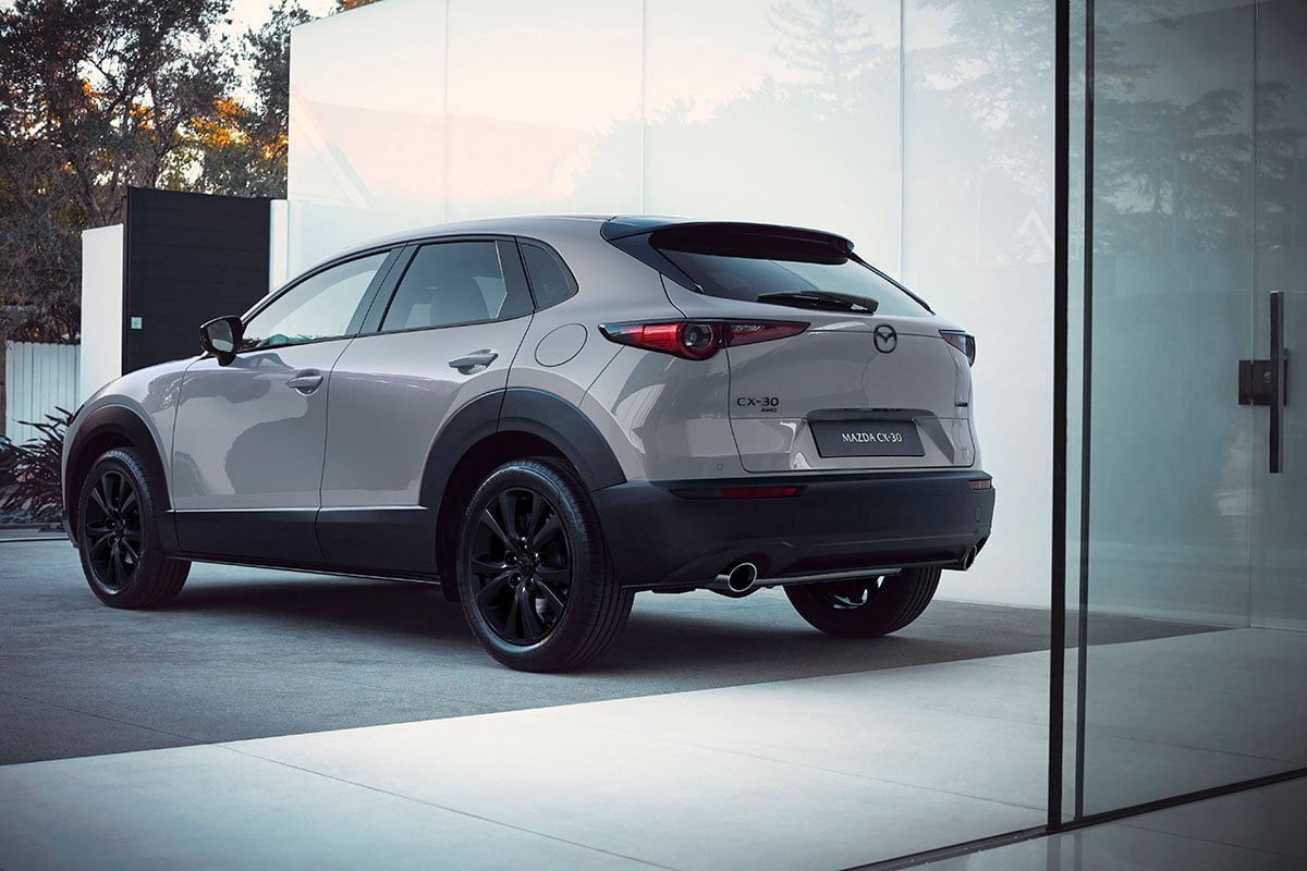 欧州マツダが発表したマツダ「CX-30」の2027年モデル