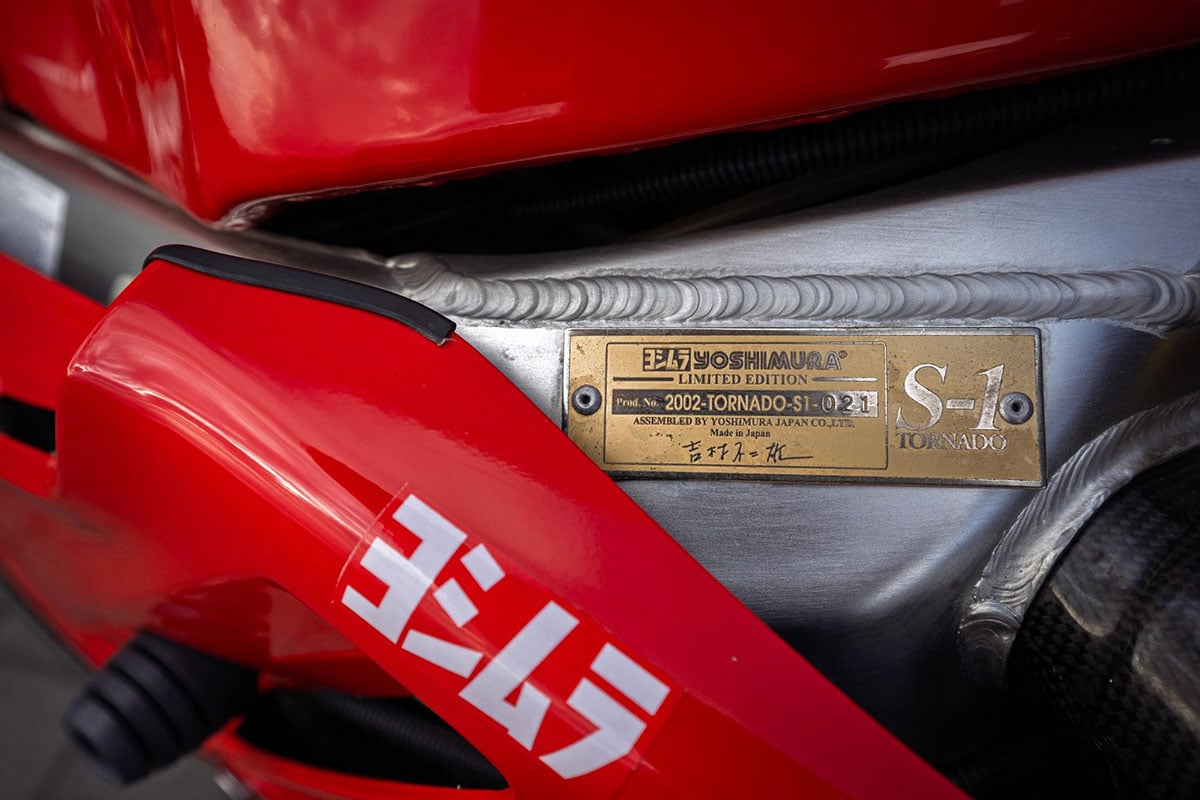 スズキ「GSX-R1000」をベースに、世界最高のストリートスポーツを目指して生み出されたヨシムラ「トルネードS1」（C）Car＆Classic