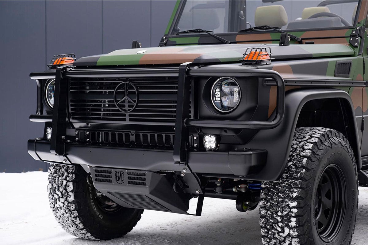 1991年製「250GD」ベースのレストモッド車両。室内はレザーやオーク材を多用し、現代的な快適装備を備える（C）Expedition Motor Company