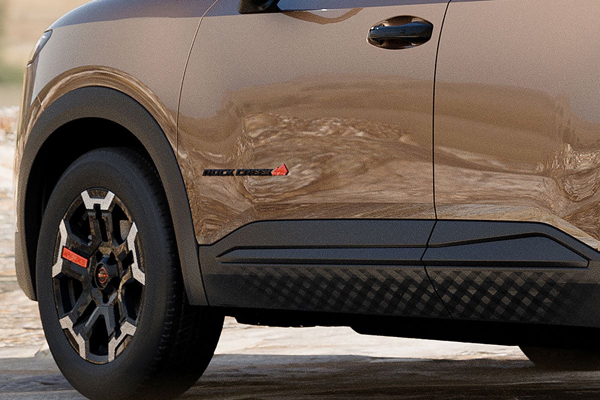 日産 新型「キックス ROCK CREEK」