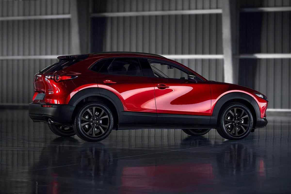 欧州マツダが発表したマツダ「CX-30」の2027年モデル