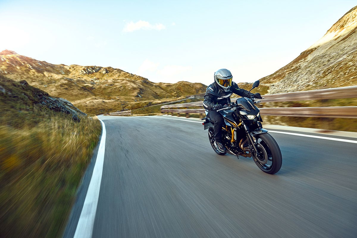 カワサキの新スーパーネイキッド「Z650 S」