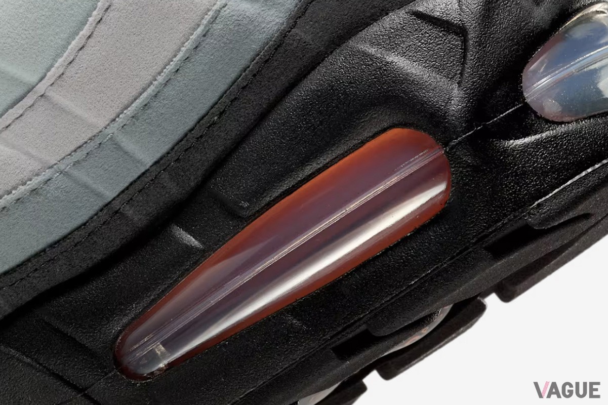 ナイキ「エア マックス 95 OG」の新色“ブライト マンダリン”