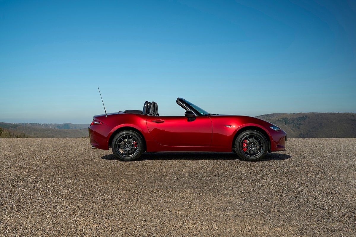 マツダのドイツ法人が発表した「ロードスター」（現地名「MX-5」）の2027年モデル