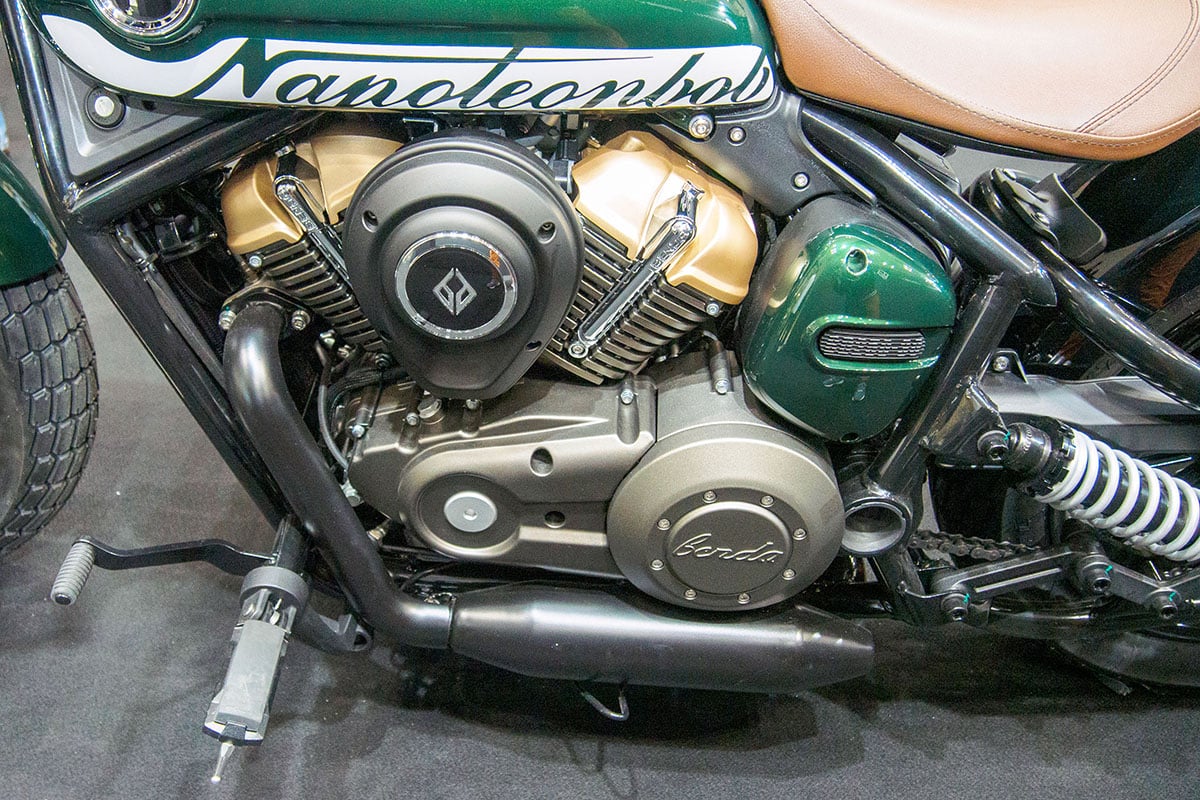 ベンダ「ナポレオンボブ250」
