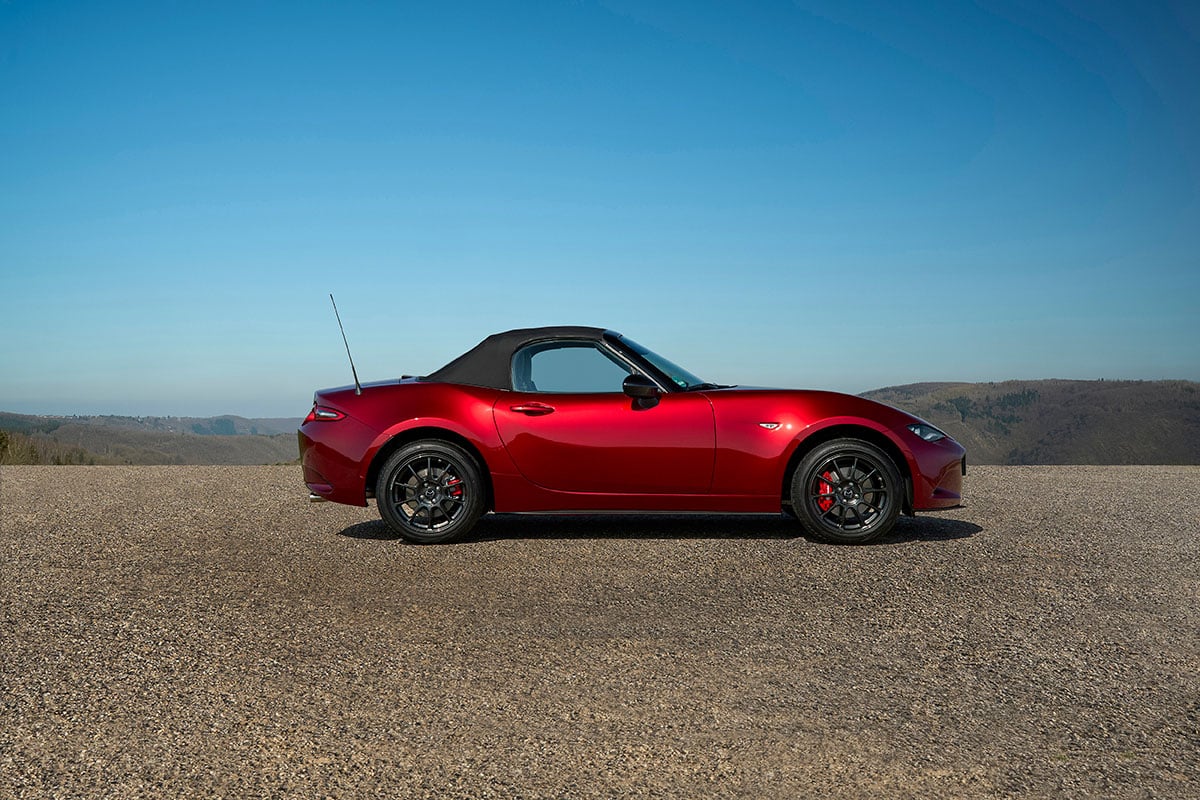 マツダのドイツ法人が発表した「ロードスター」（現地名「MX-5」）の2027年モデル