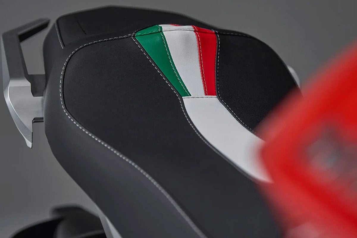ビモータの新クロスオーバーバイク「TESI H2 TERA」