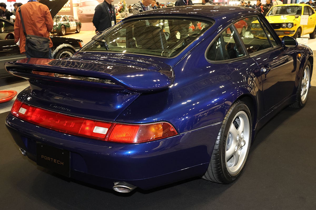 ポルテックが展示した1995年式の“993”型ポルシェ「911カレラ」