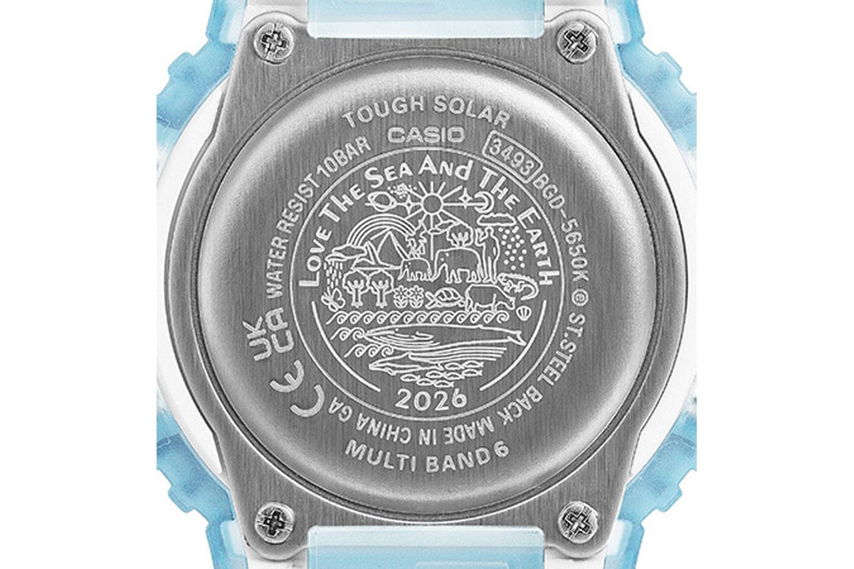 「G-SHOCK」ならではの優れた耐久性はもちろん、素材には環境に配慮したバイオマスプラスチックを使用