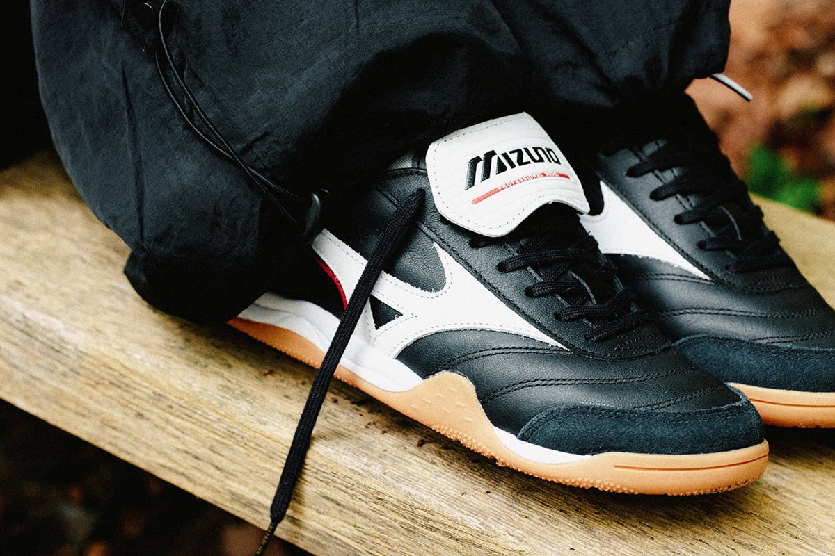 MORELIA LS（ブラック×ホワイト×レッド）：2万900円