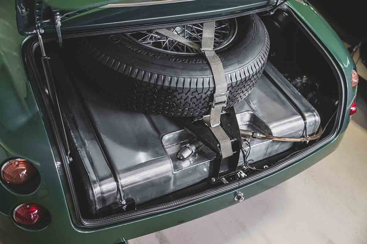 オークションに出品予定の1962年式アストンマーティン「DB4GTザガート」Darin Schnabel(c)2026 Courtesy of RM Sotheby's