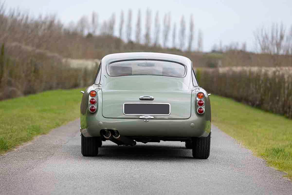 オークションに出品予定の1962年式アストンマーティン「DB4 シリーズIV」Simon Clay(c)2026 Courtesy of RM Sotheby's