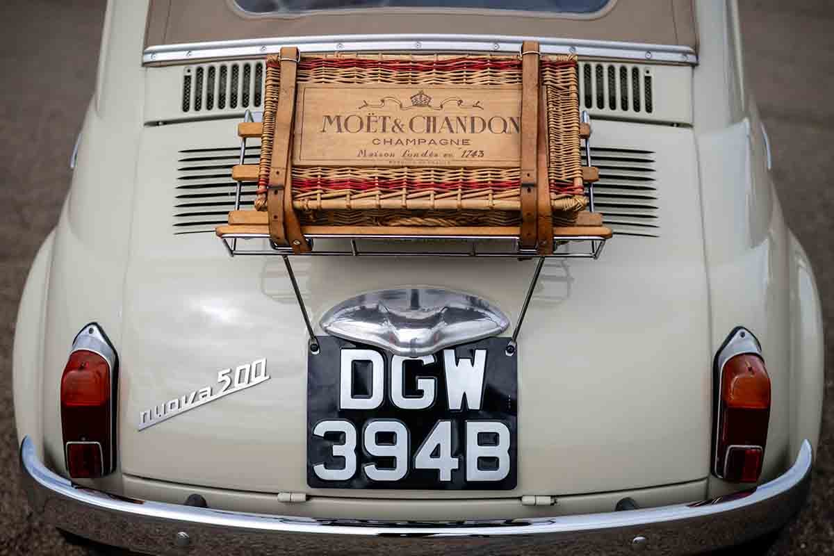 オークションに出品予定の1964年式「フィアット500D トラスフォルマービレ」Gerard Brown(c)2026 Courtesy of RM Sotheby's