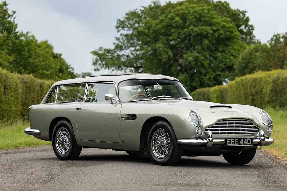 オークションに出品予定の1966年式アストンマーティン「DB5 シューティングブレーク by ラドフォード」Tom Gidden(c)2026 Courtesy of RM Sotheby's
