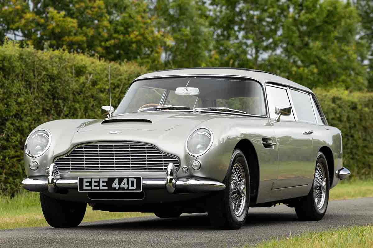オークションに出品予定の1966年式アストンマーティン「DB5 シューティングブレーク by ラドフォード」Tom Gidden(c)2026 Courtesy of RM Sotheby's