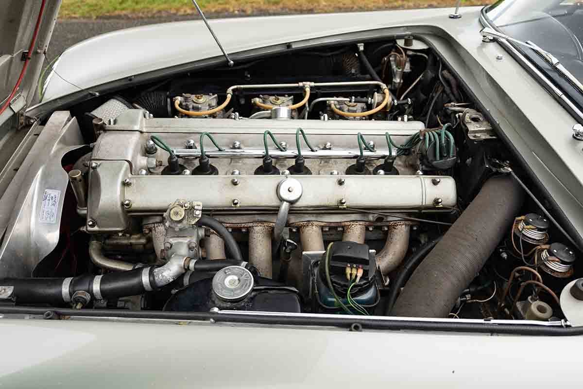 オークションに出品予定の1966年式アストンマーティン「DB5 シューティングブレーク by ラドフォード」Tom Gidden(c)2026 Courtesy of RM Sotheby's