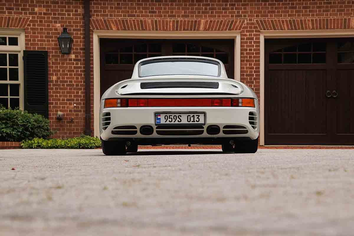 オークションに出品予定の1989年式ポルシェ「959スポーツ」Andrew Miterco(c)2026 Courtesy of RM Sotheby's