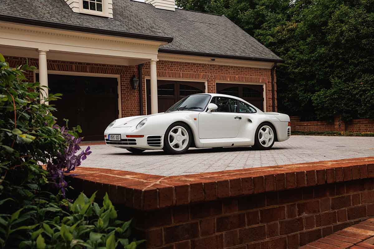 オークションに出品予定の1989年式ポルシェ「959スポーツ」Andrew Miterco(c)2026 Courtesy of RM Sotheby's
