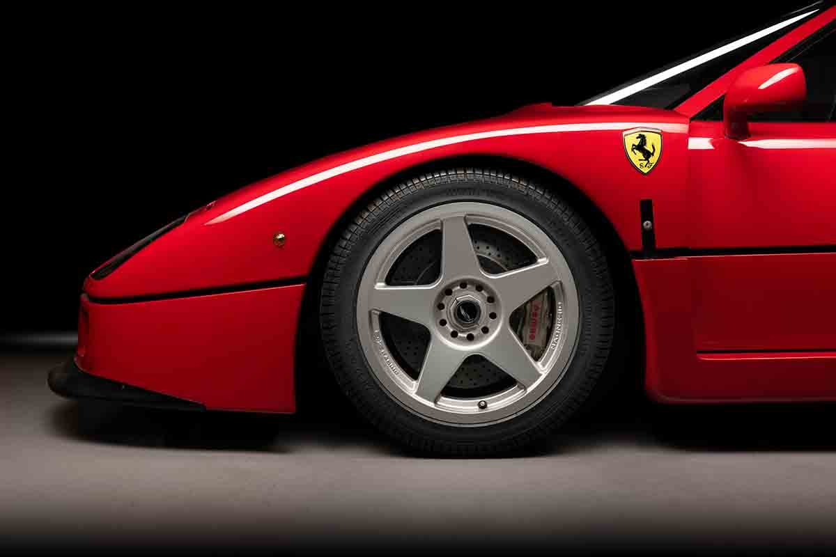 オークションに出品予定の1990年式フェラーリ「F40“Jean Sage”by Michelotto」Ashley Border(c)2026 Courtesy of RM Sotheby's