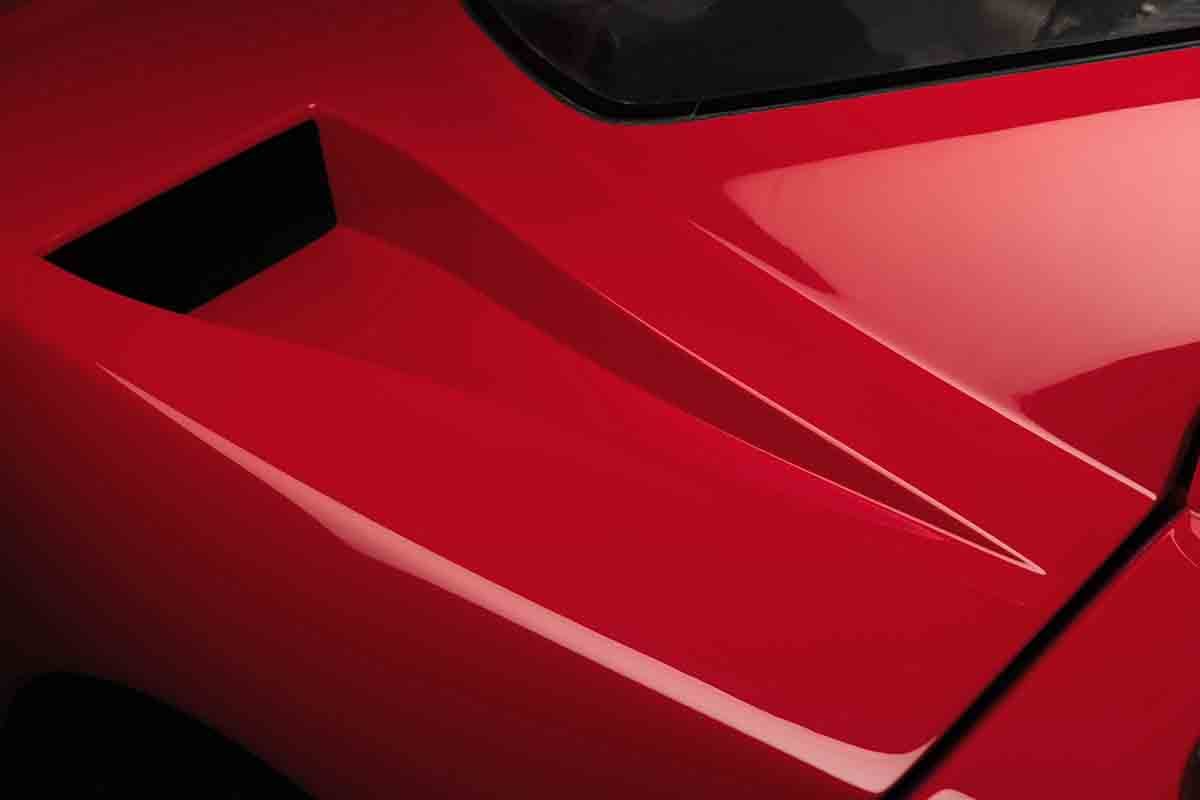 オークションに出品予定の1990年式フェラーリ「F40“Jean Sage”by Michelotto」Ashley Border(c)2026 Courtesy of RM Sotheby's
