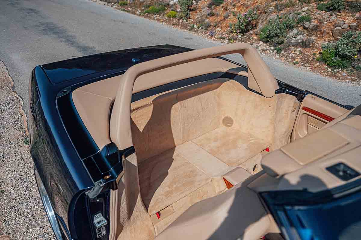 オークションに出品予定の1999年式「メルセデス・ベンツSL ブラバス 7.3S V12」Loic Kernen(c)2026 Courtesy of RM Sotheby's