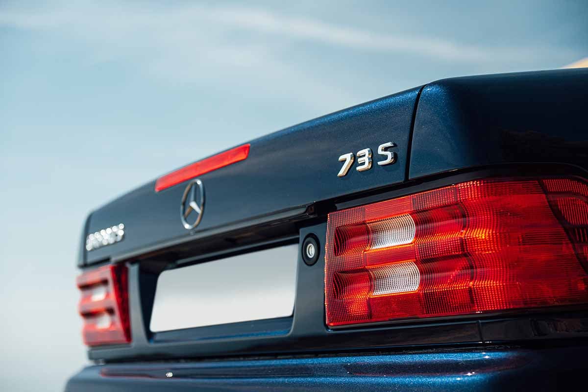 オークションに出品予定の1999年式「メルセデス・ベンツSL ブラバス 7.3S V12」Loic Kernen(c)2026 Courtesy of RM Sotheby's