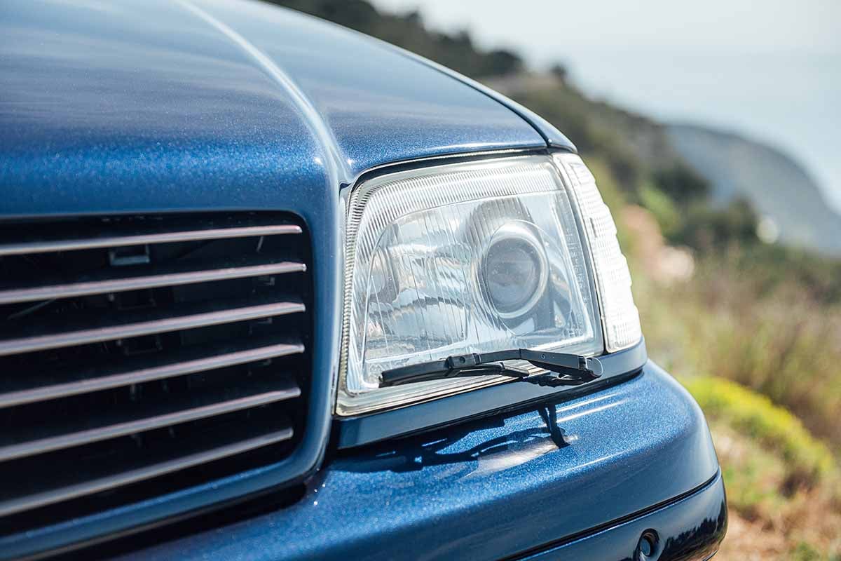 オークションに出品予定の1999年式「メルセデス・ベンツSL ブラバス 7.3S V12」Loic Kernen(c)2026 Courtesy of RM Sotheby's