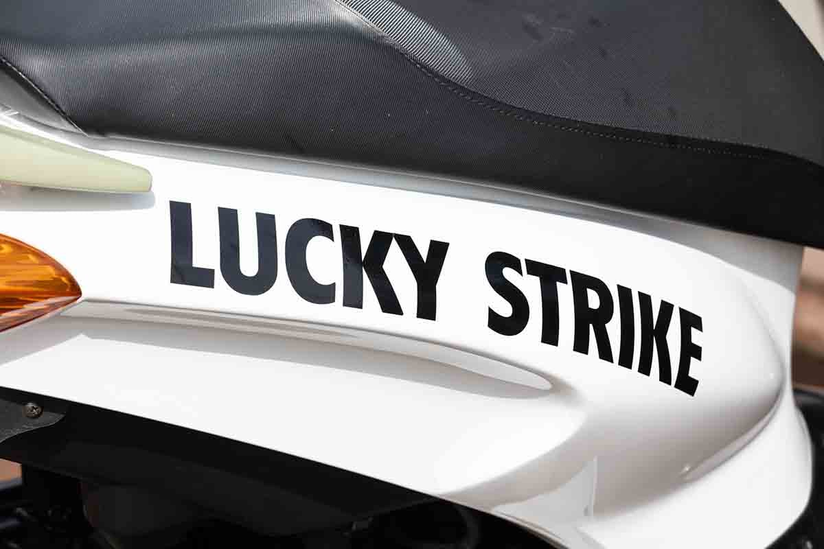 オークションに出品予定の2003年式「ホンダSZX50 BARホンダF1パドックスクーター」Simon Clay(c)2026 Courtesy of RM Sotheby's
