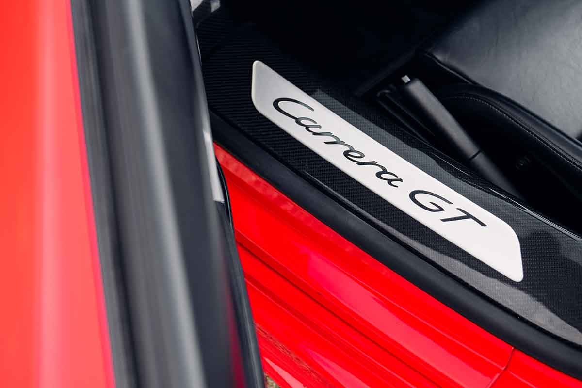 オークションに出品予定の2005年式ポルシェ「カレラGT」Alex Penfold(c)2026 Courtesy of RM Sotheby's