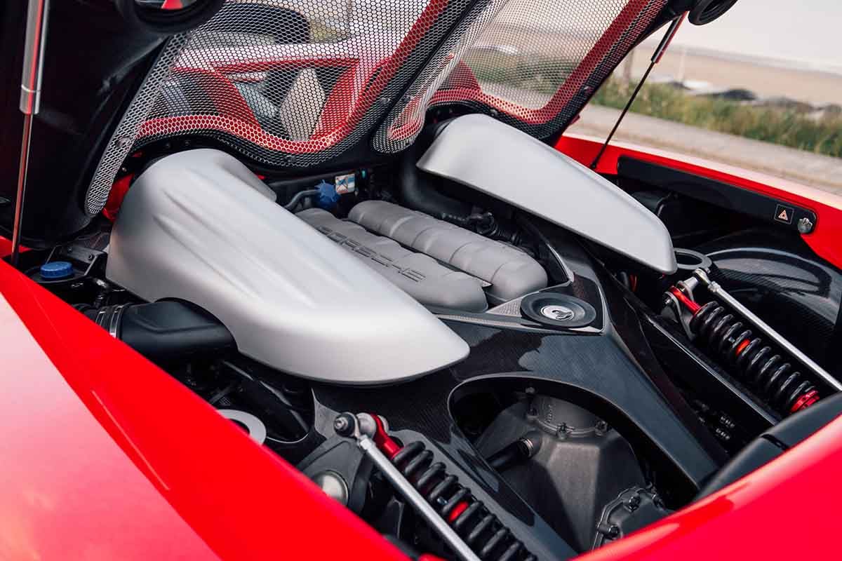 オークションに出品予定の2005年式ポルシェ「カレラGT」Alex Penfold(c)2026 Courtesy of RM Sotheby's