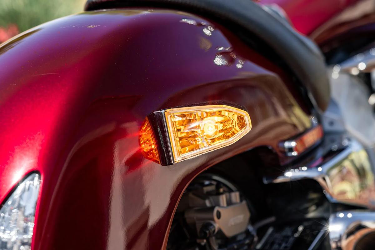 米国オンラインオークションに出品され落札された2005年式ホンダ「ルーン」