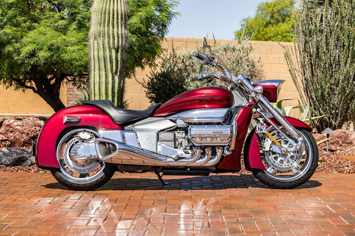 米国オンラインオークションに出品され落札された2005年式ホンダ「ルーン」