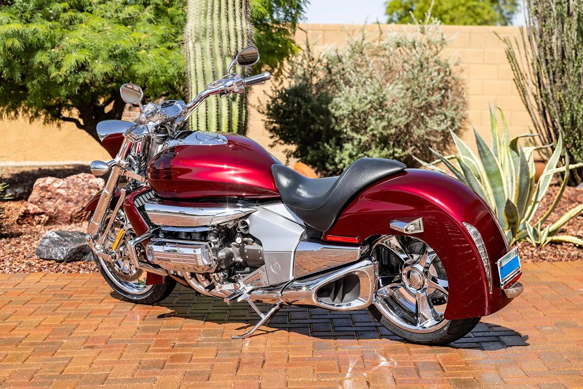 米国オンラインオークションに出品され落札された2005年式ホンダ「ルーン」