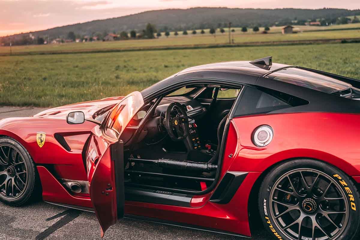 オークションに出品予定の2009年式フェラーリ「599XX Evo」Stephan Bauer(c)2026 Courtesy of RM Sotheby's