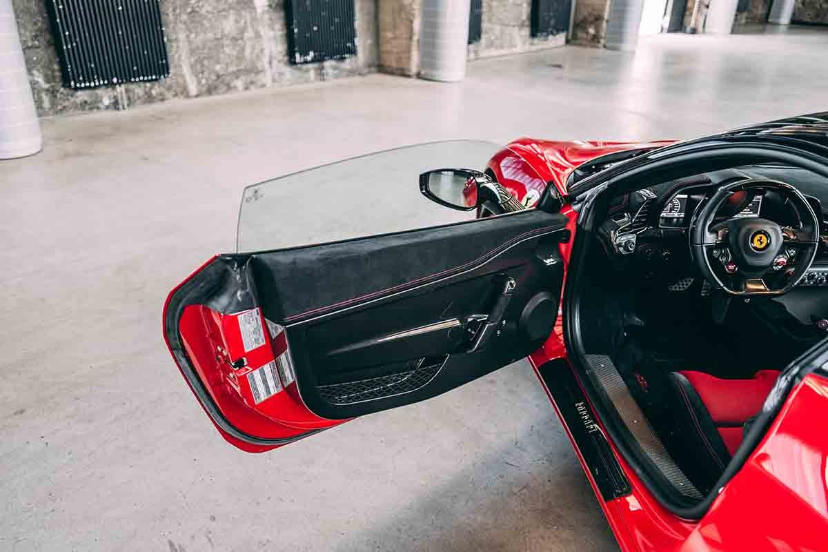 オークションに出品予定の2015年式フェラーリ「458スペチアーレ」Stephan Bauer(c)2026 Courtesy of RM Sotheby's