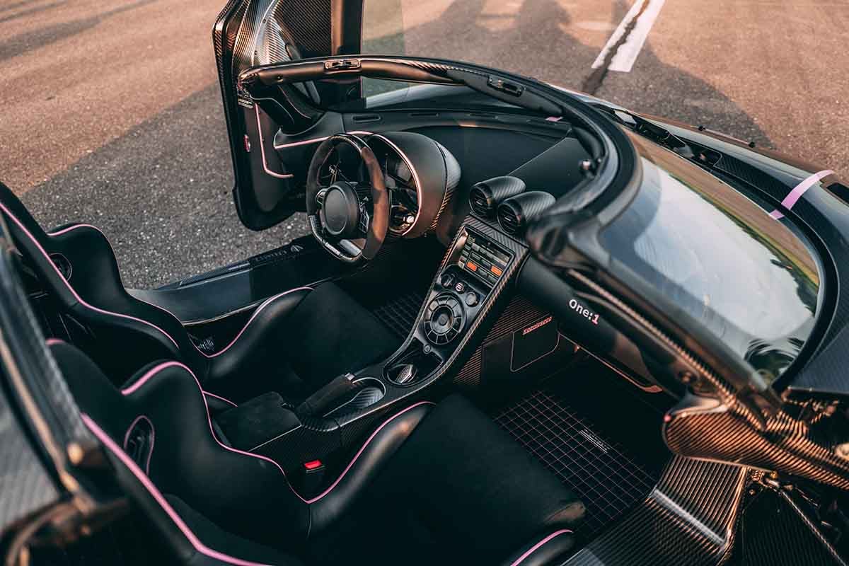 オークションに出品予定の2015年式ケーニグセグ「One：1」(c)2026 Courtesy of RM Sotheby's