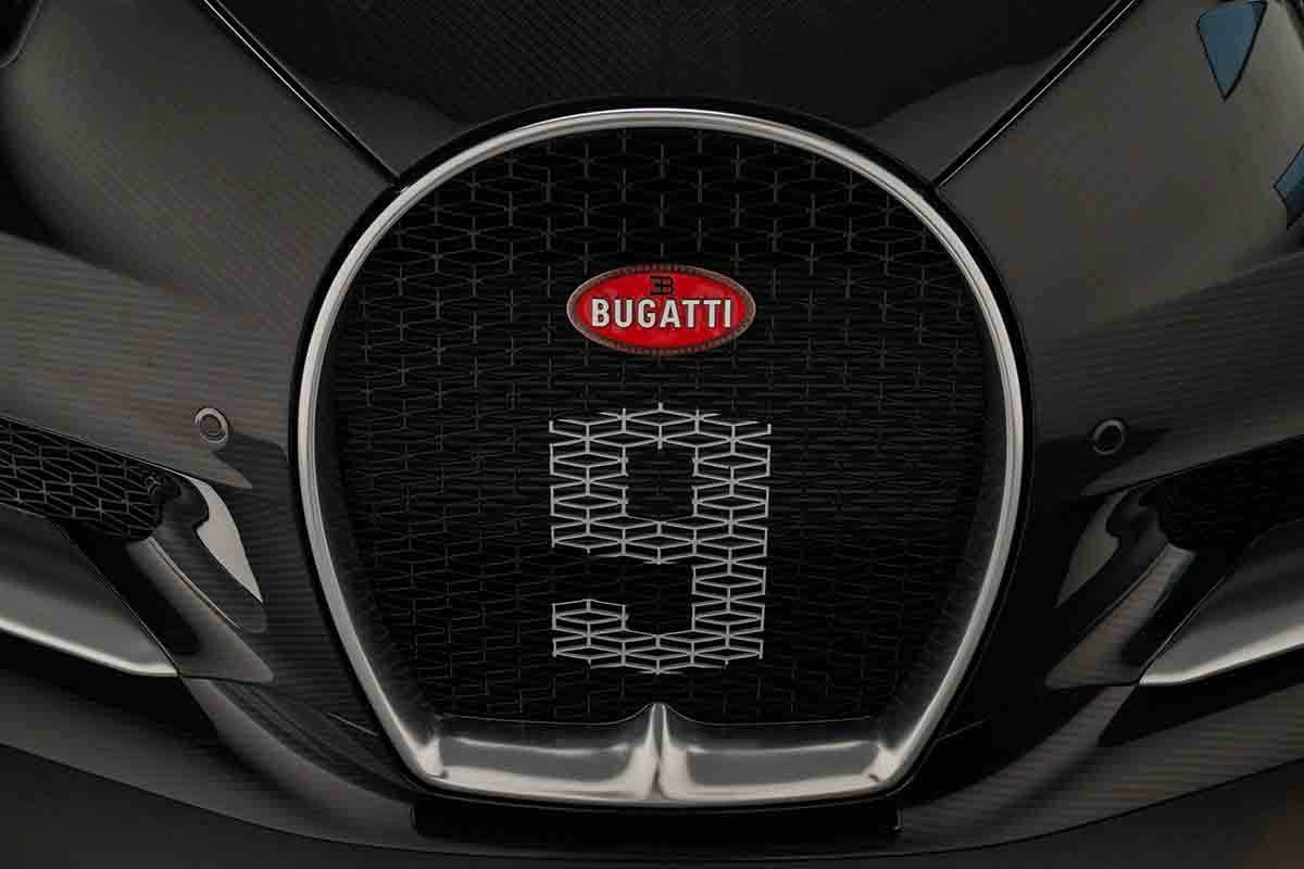 オークションに出品予定の2018年式ブガッティ「シロン」Sami Sasso(c)2026 Courtesy of RM Sotheby's