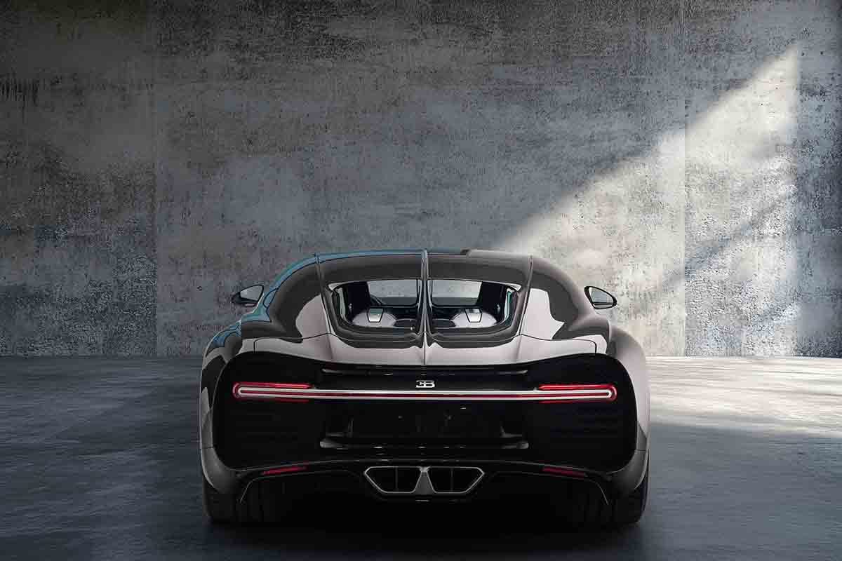 オークションに出品予定の2018年式ブガッティ「シロン」Sami Sasso(c)2026 Courtesy of RM Sotheby's