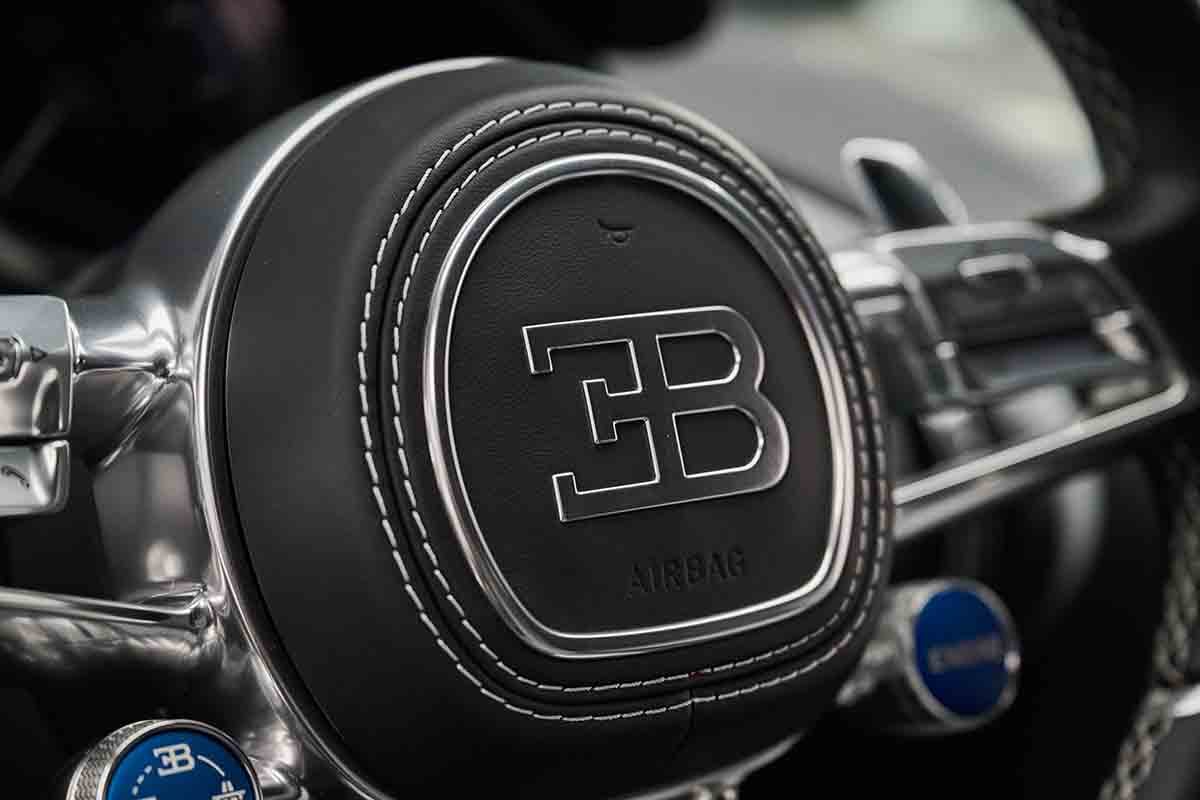 オークションに出品予定の2018年式ブガッティ「シロン」Sami Sasso(c)2026 Courtesy of RM Sotheby's