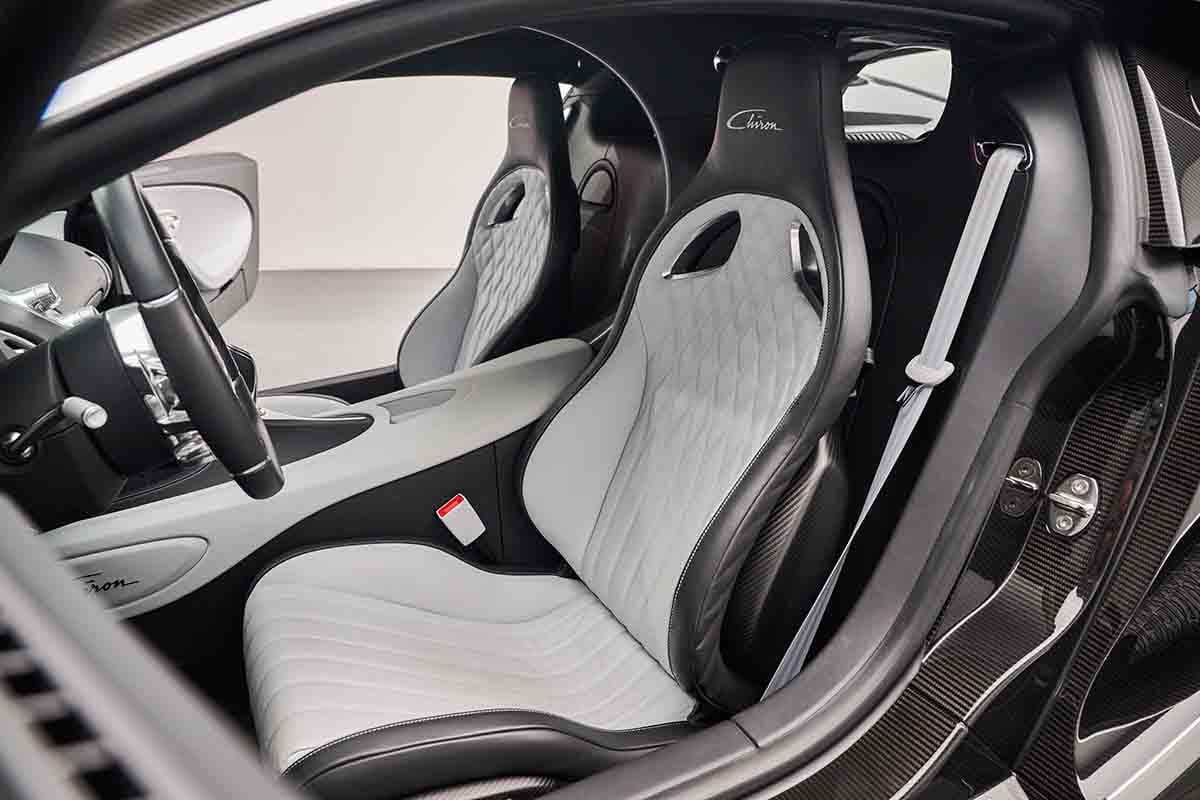 オークションに出品予定の2018年式ブガッティ「シロン」Sami Sasso(c)2026 Courtesy of RM Sotheby's