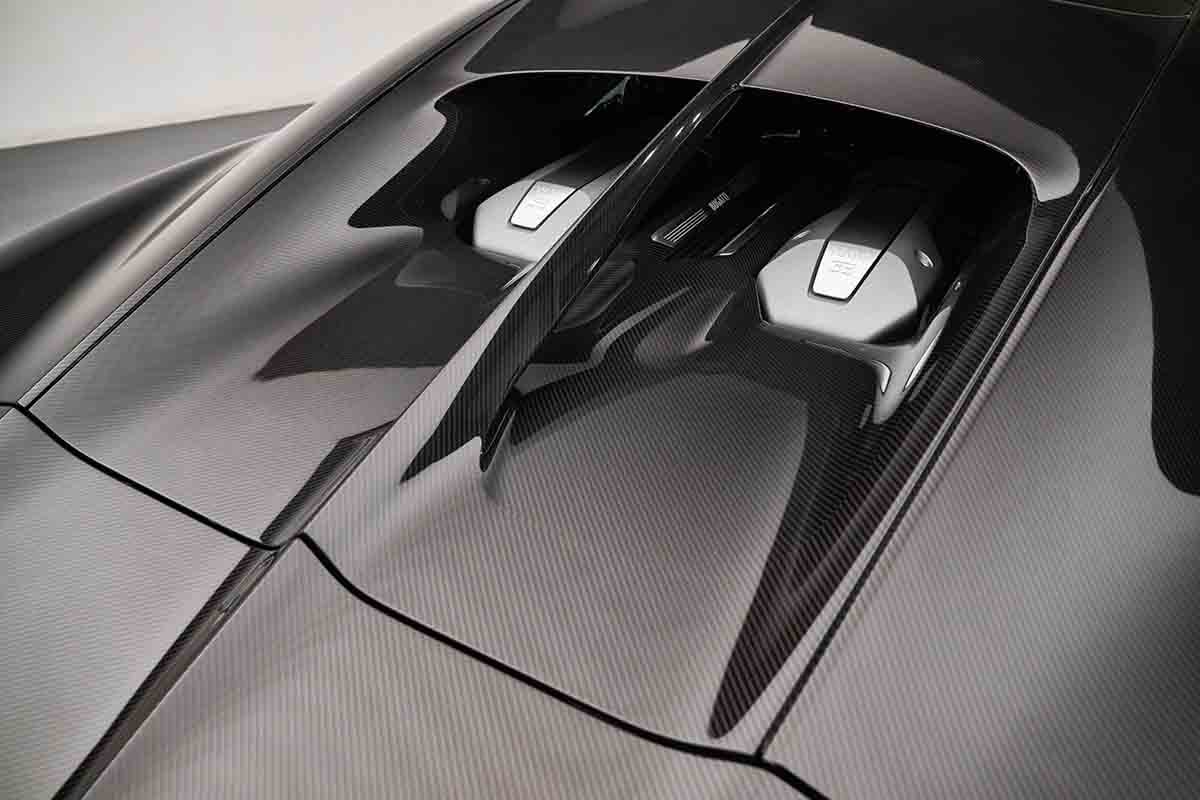 オークションに出品予定の2018年式ブガッティ「シロン」Sami Sasso(c)2026 Courtesy of RM Sotheby's