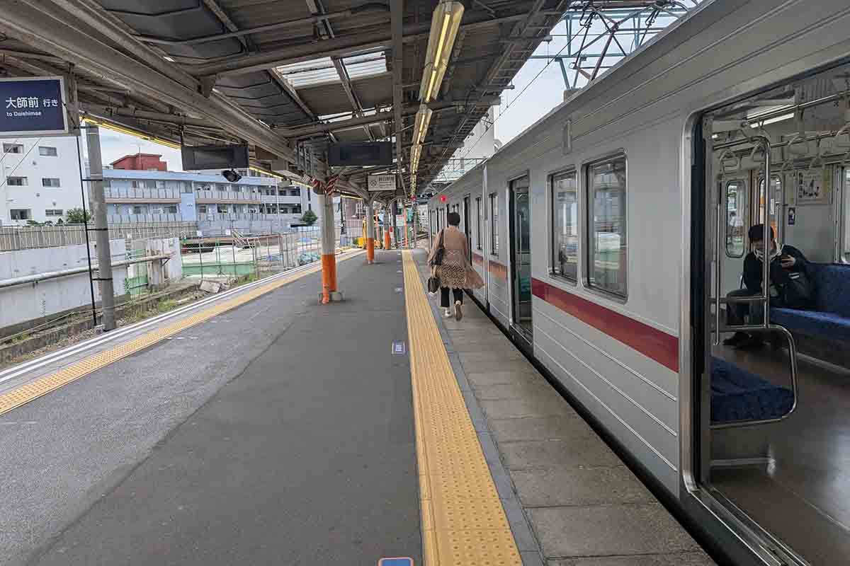 東武大師線「大師前駅」