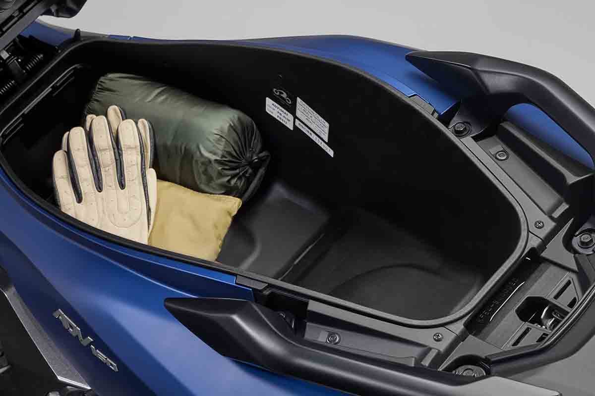 ホンダ「ADV160」