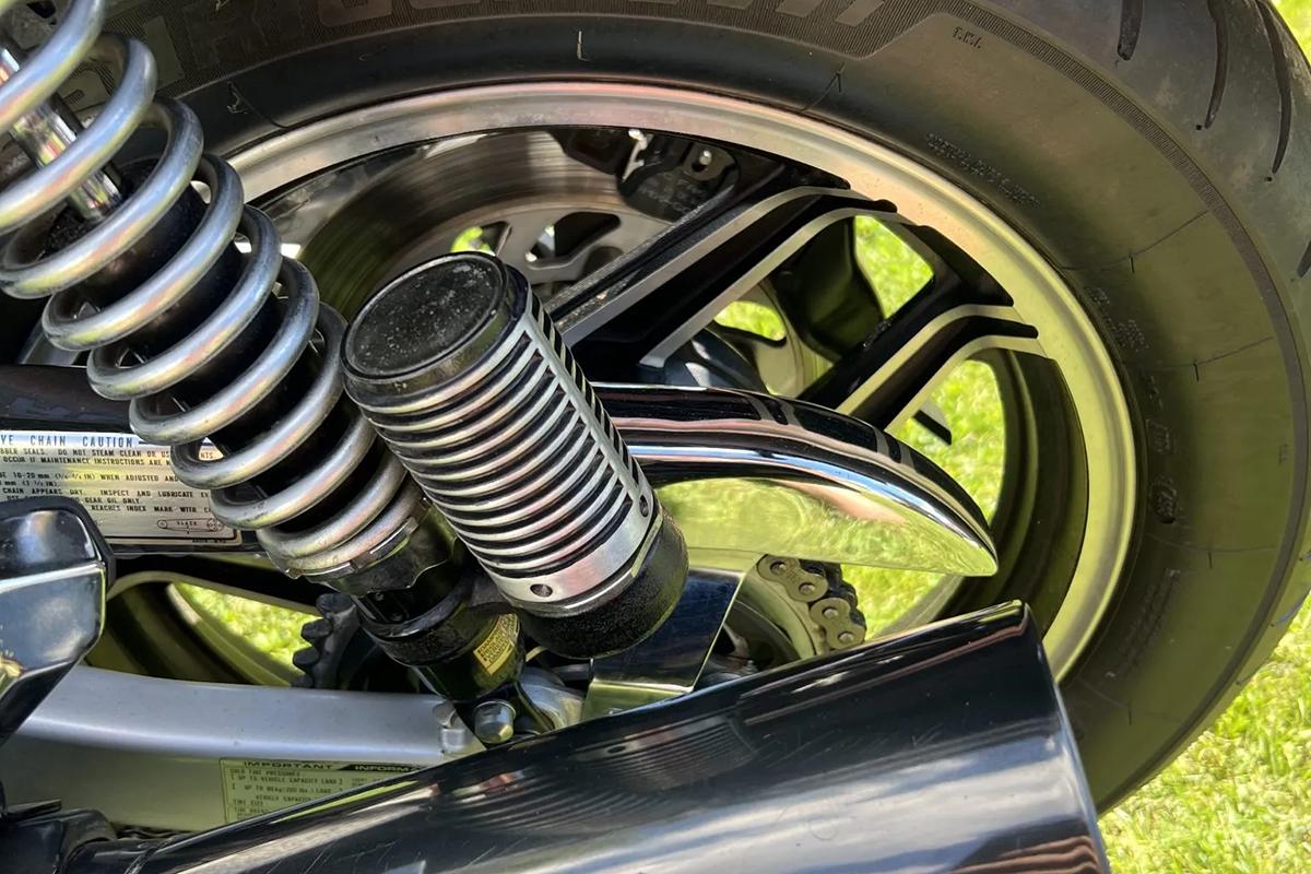 米国オンラインオークションに出品、落札された1983年式ホンダ「CB1100F」