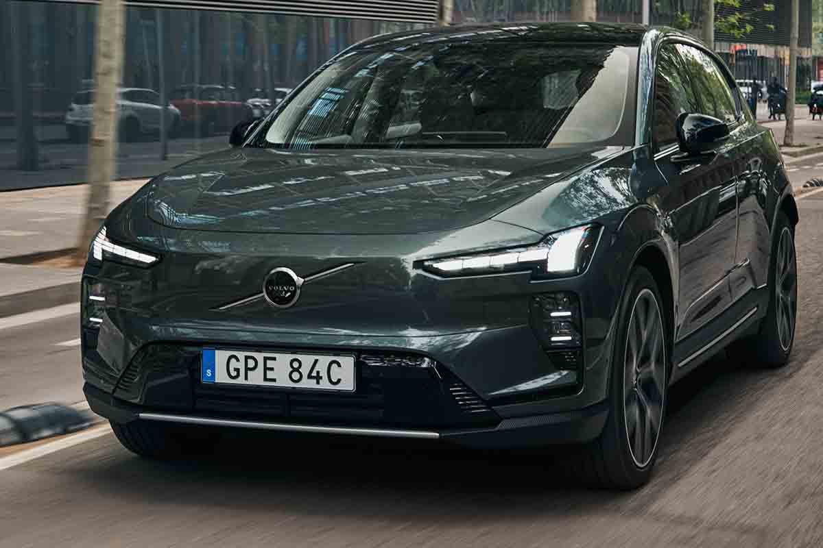 ボルボ新型「EX60」