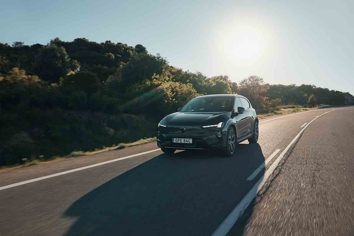 ボルボ新型「EX60」