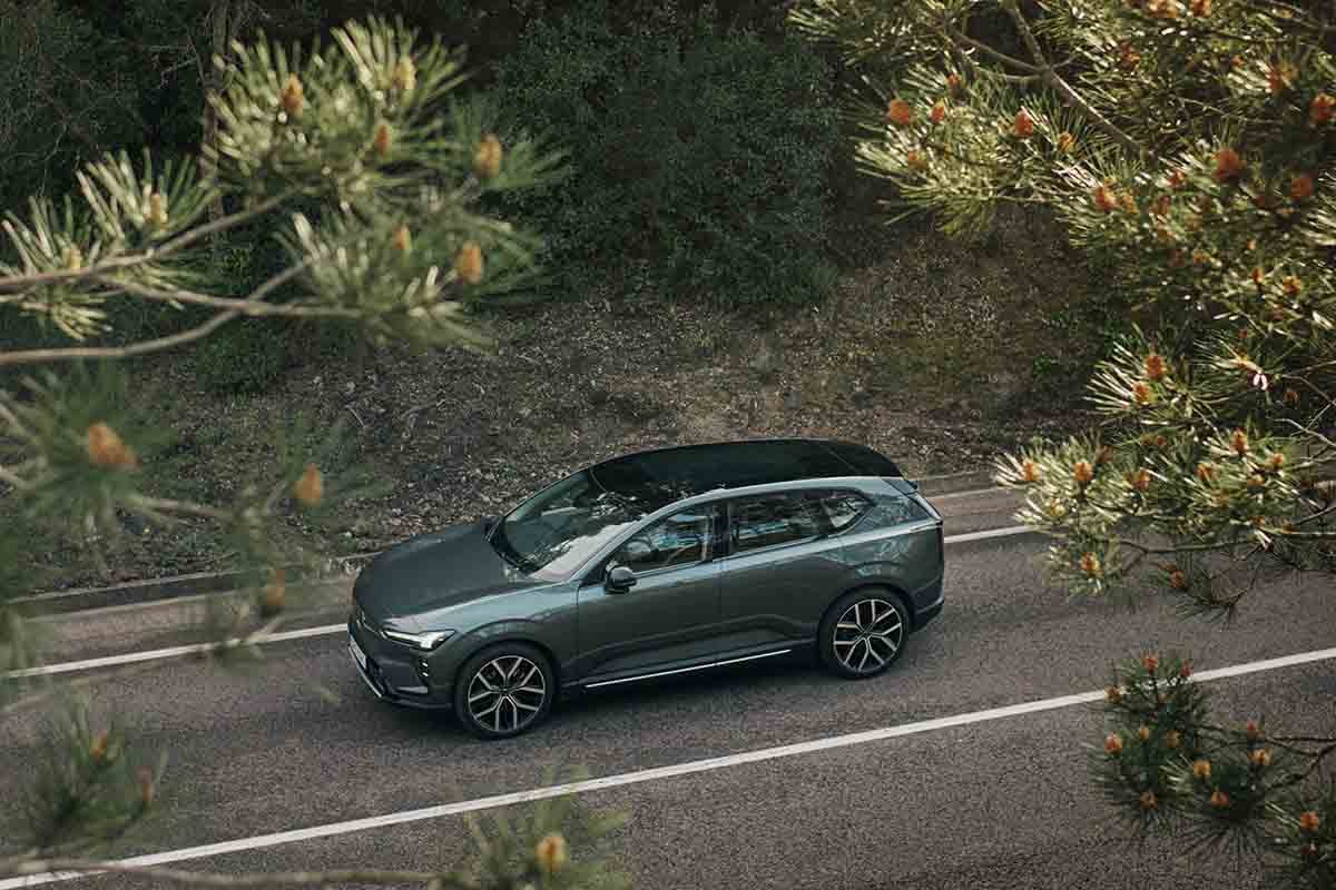 ボルボ新型「EX60」