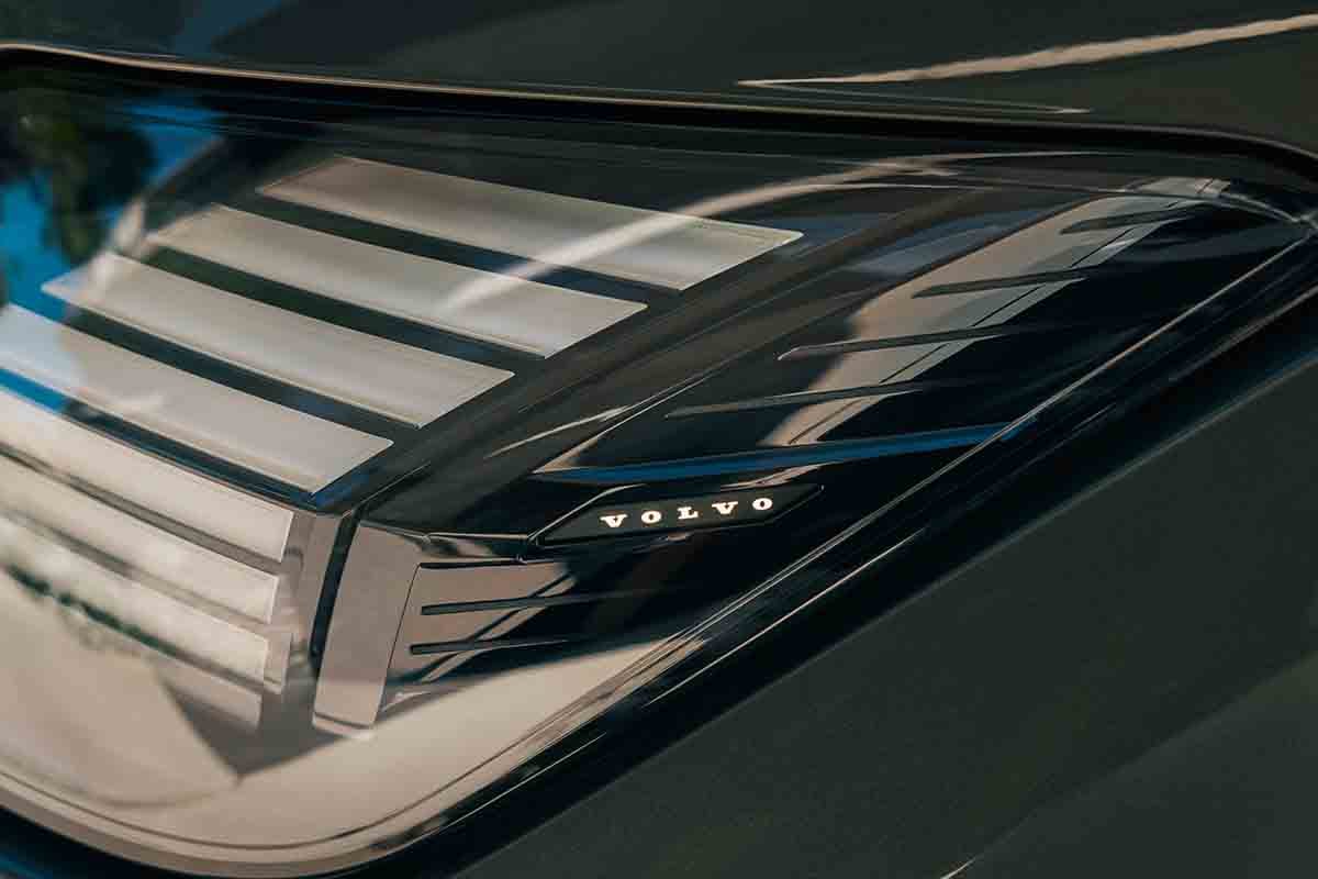 ボルボ新型「EX60」